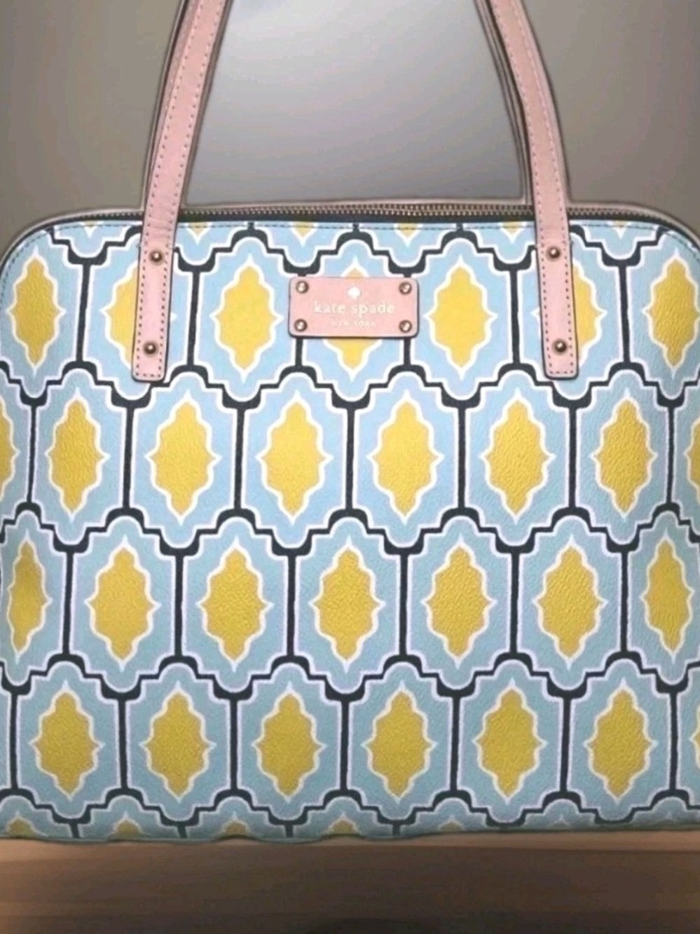 New Without Tags Kate Spade Cabana Exotic Tile Tote Bag / Purse Double Handles